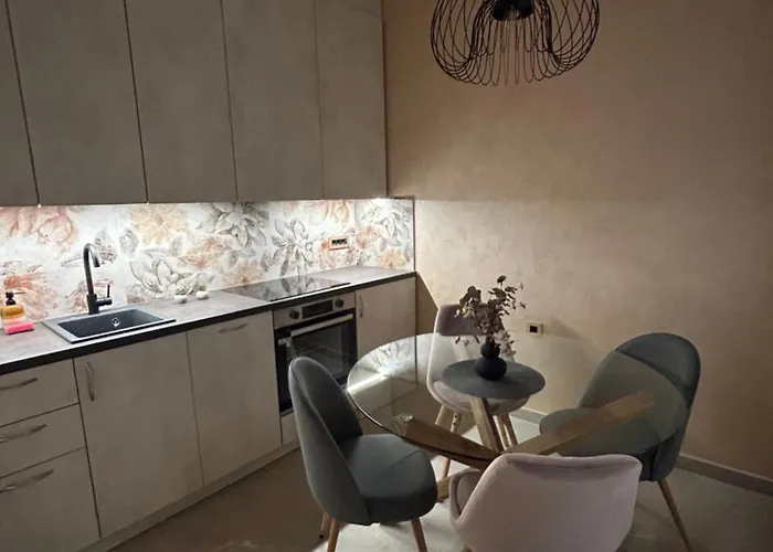 Tara סובוטיקה